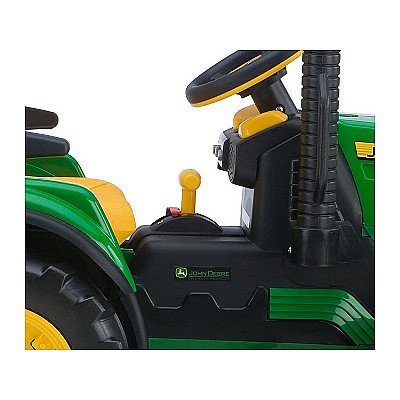 Lastetraktor John Deere aku ja haagisega